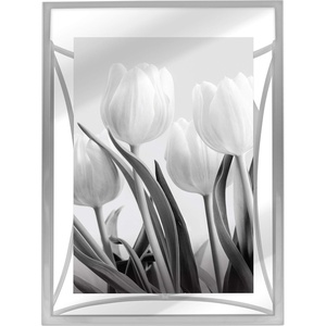 image:imageAmericanflat Modern Metal 5x7 Picture Frame in Gold  Use as Floating Frame for 4x6 Picture  Painted Iron with Shatter Resistant Glass  Horizontal and Vertical Formats for Tabletop DisplaySilver